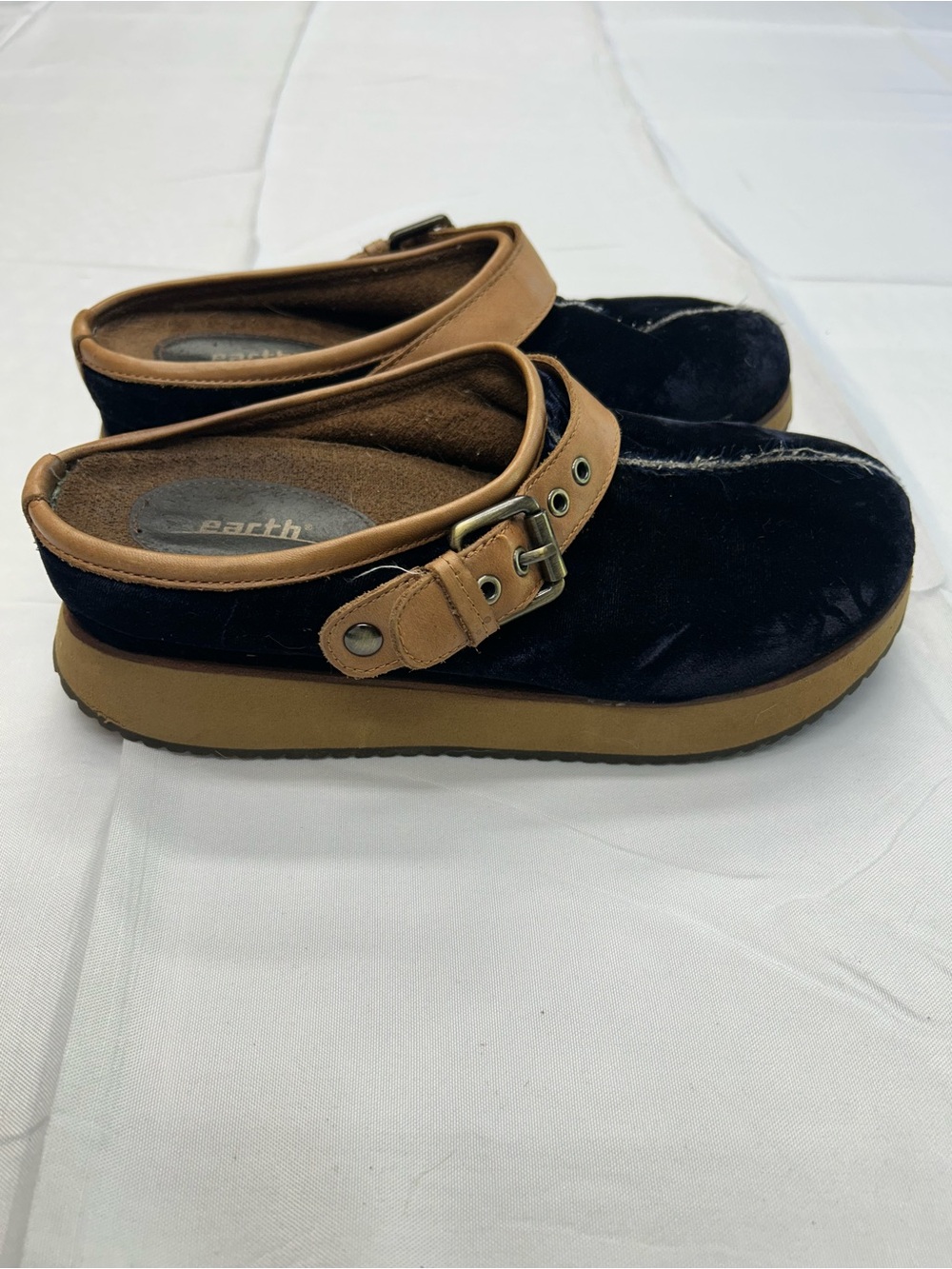 Earth Shoes Lyra Navy Blue Velvet Platform Buckle Clogs Mules No size Fits 7/7.5